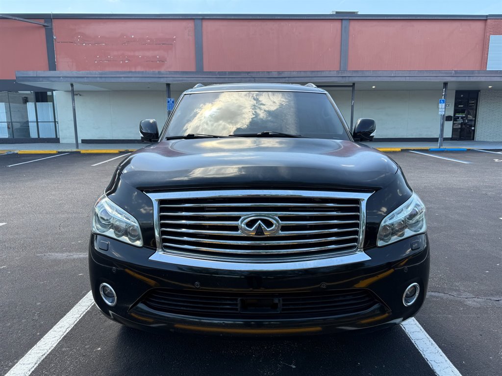 2014 Infiniti QX80 photo
