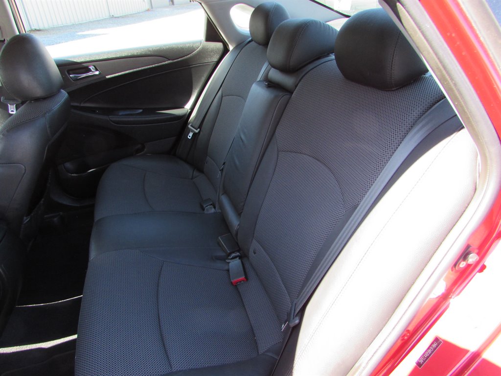 2011 Hyundai Sonata SE 2.0T photo