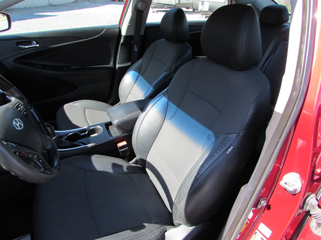 2011 Hyundai Sonata SE 2.0T photo