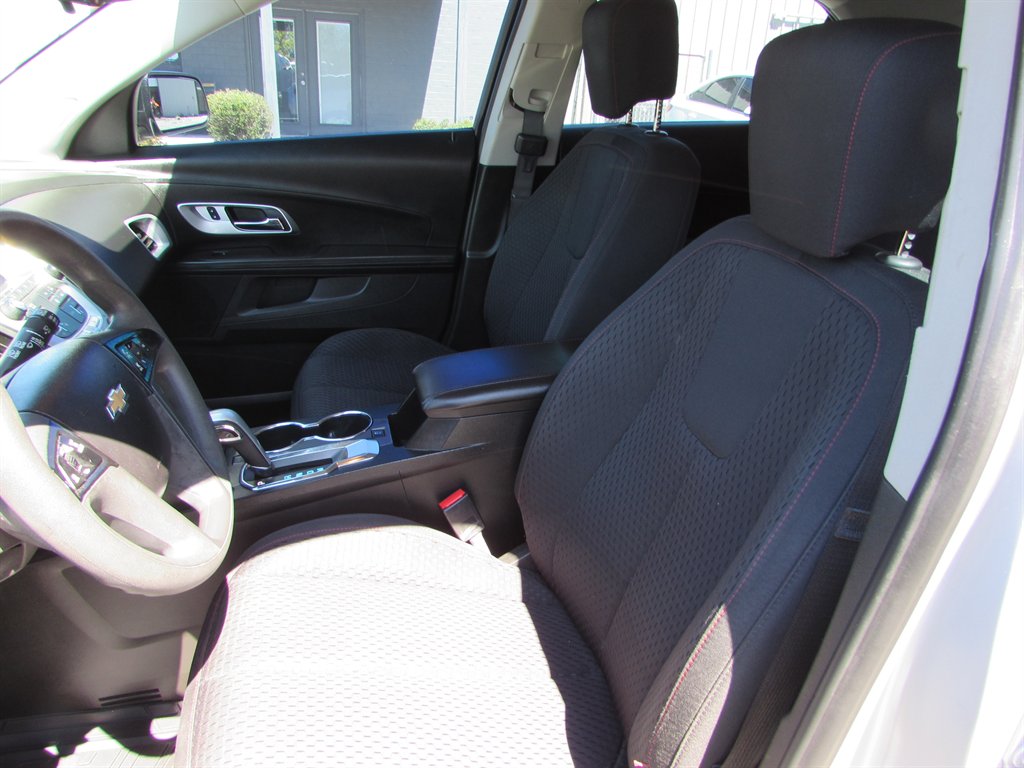 2015 Chevrolet Equinox LS photo
