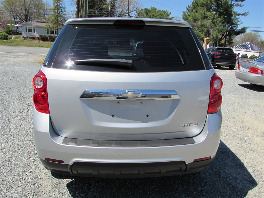 2015 Chevrolet Equinox LS photo