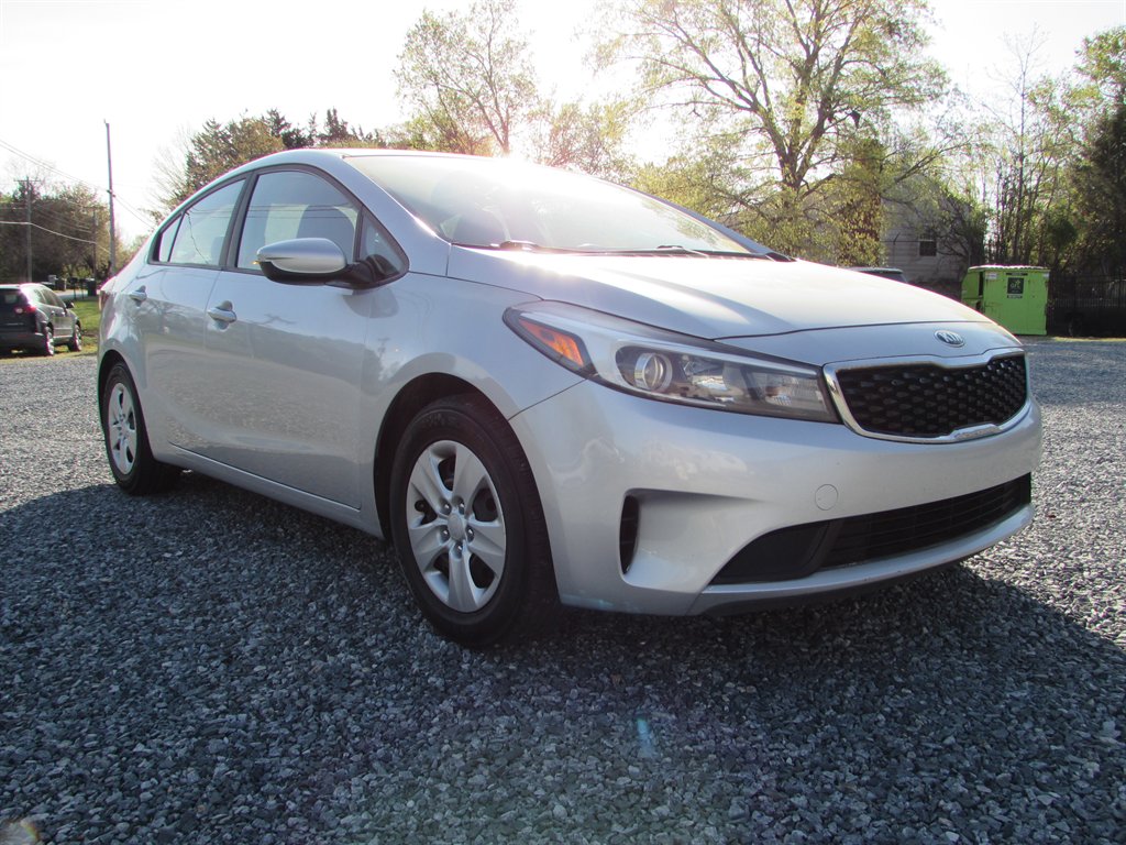 2017 Kia Forte LX photo