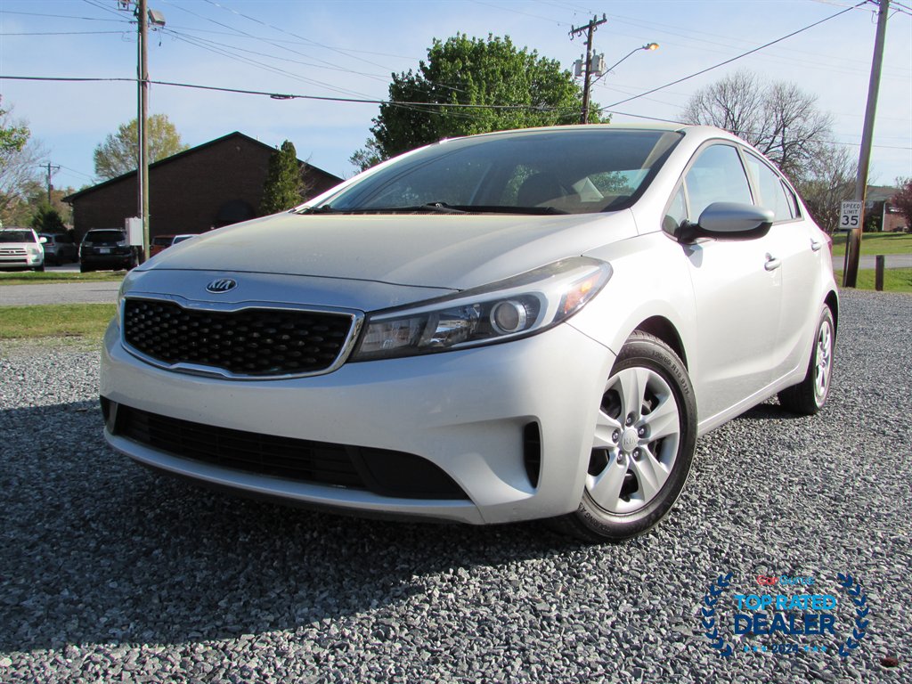 2017 Kia Forte LX photo