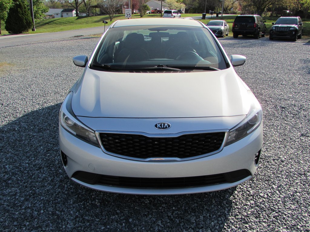 2017 Kia Forte LX photo