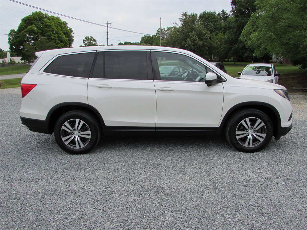 2017 Honda Pilot EX-L photo