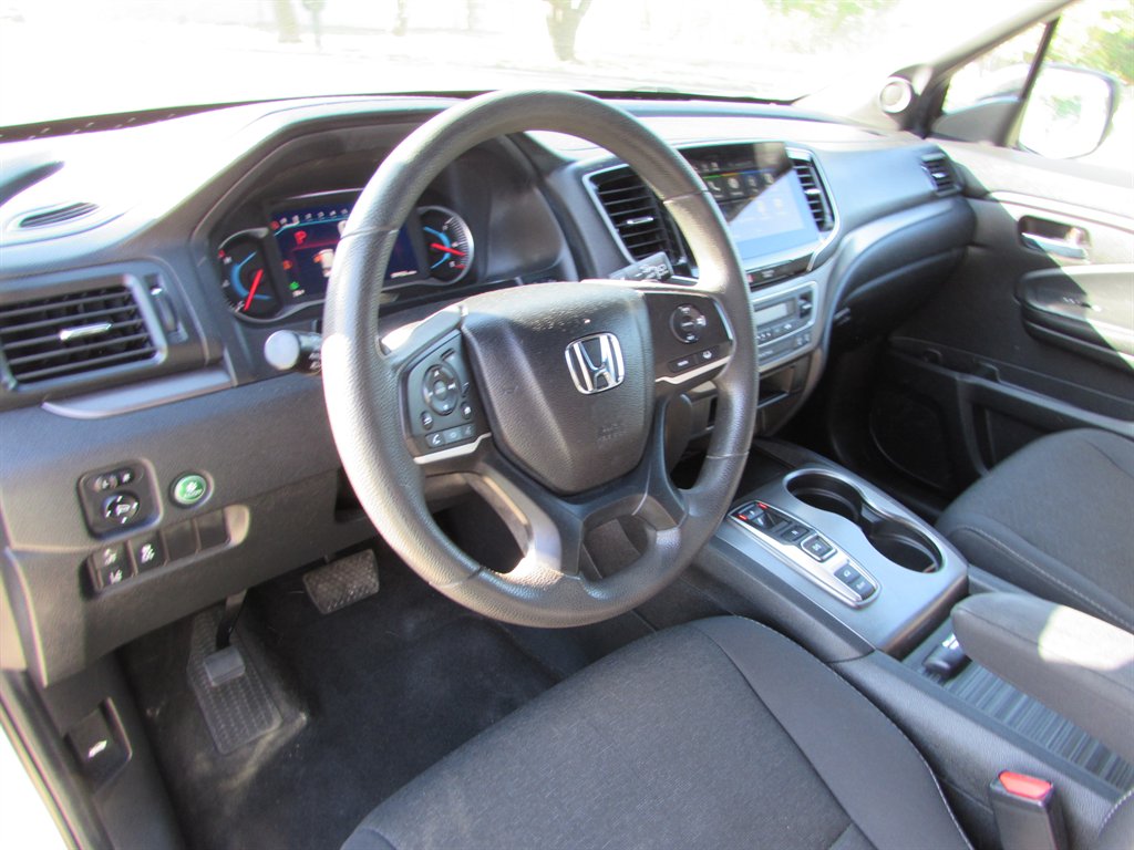 2021 Honda Passport - $17,990