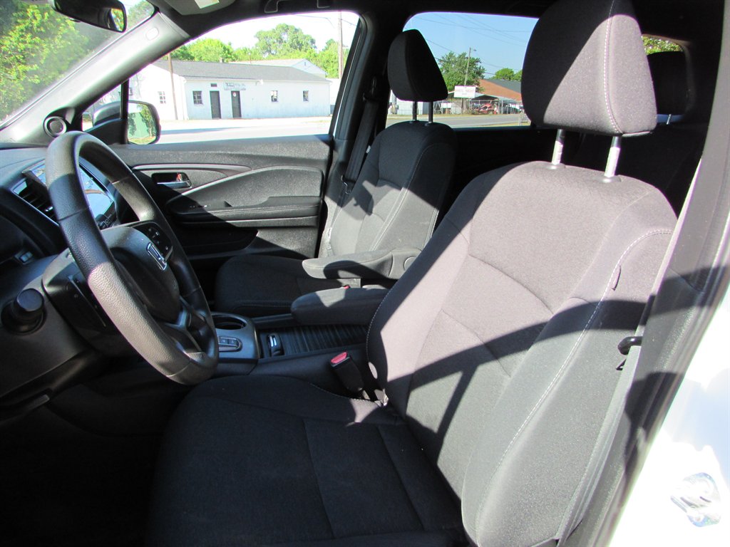 2021 Honda Passport - $17,990