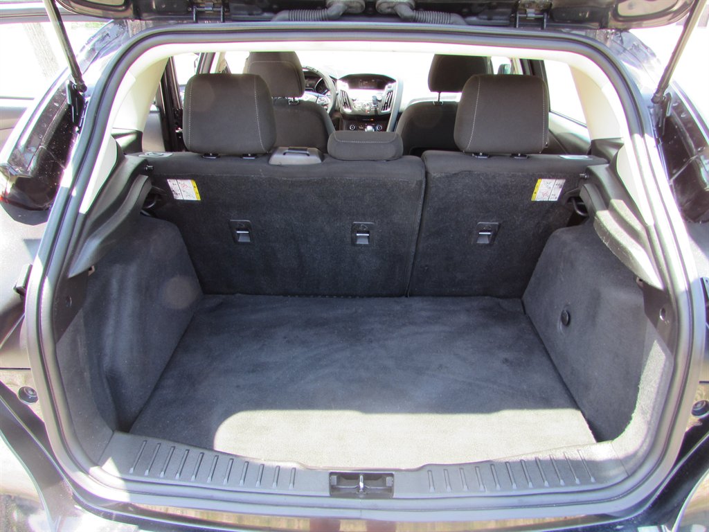 2018 Ford Focus - $8,330