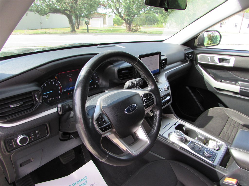 2020 Ford Explorer - $15,990