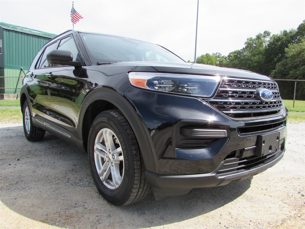 2020 Ford Explorer - $15,990