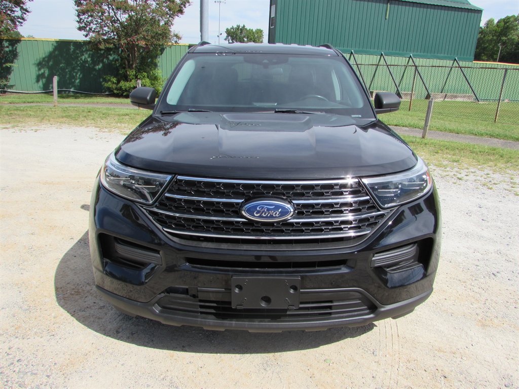 2020 Ford Explorer - $15,990