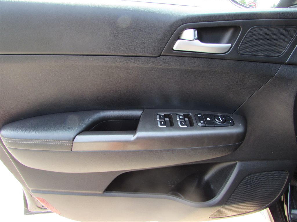 2021 Kia Sportage - $13,870