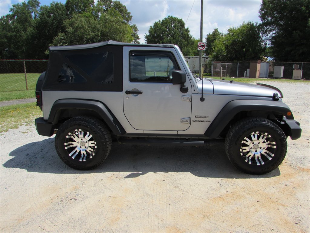 2013 Jeep Wrangler - $12,550