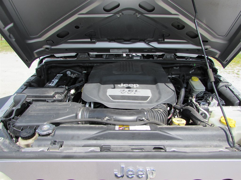 2013 Jeep Wrangler - $12,550