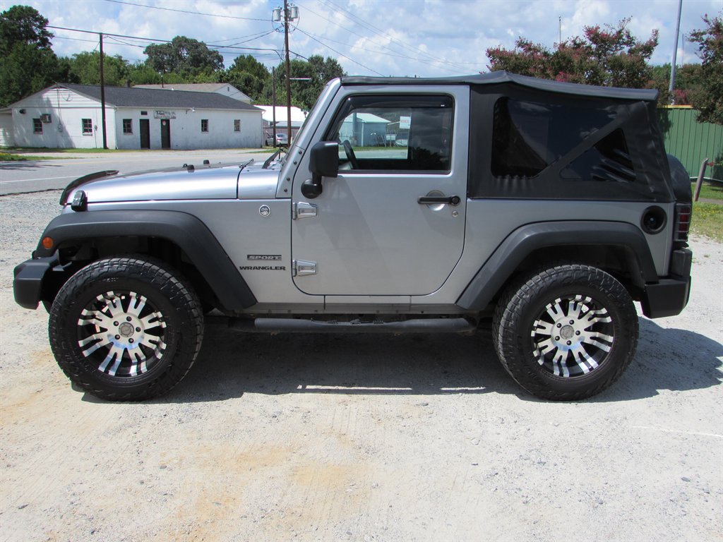 2013 Jeep Wrangler - $12,550