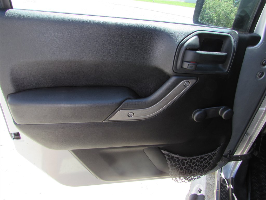 2013 Jeep Wrangler - $12,550