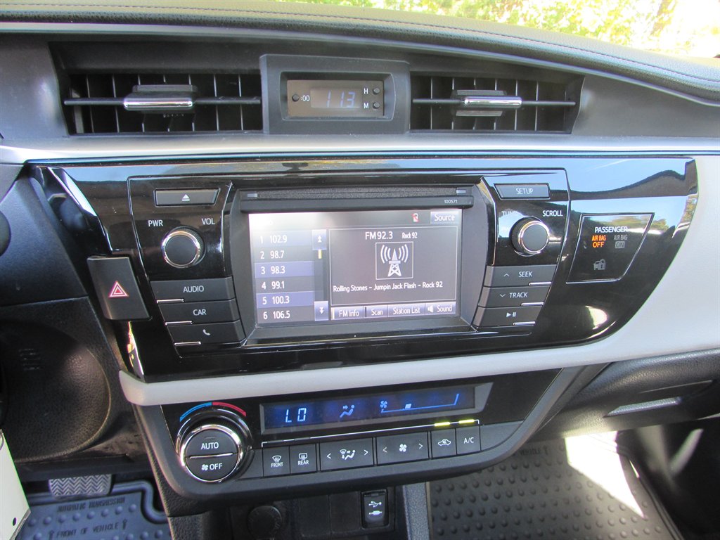2016 Toyota Corolla - $11,885