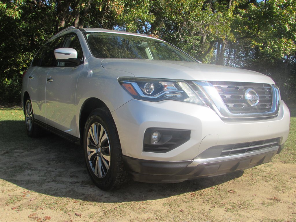2020 Nissan Pathfinder - $11,870