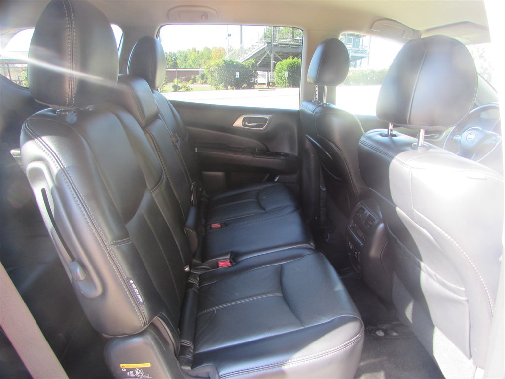 2020 Nissan Pathfinder - $11,870