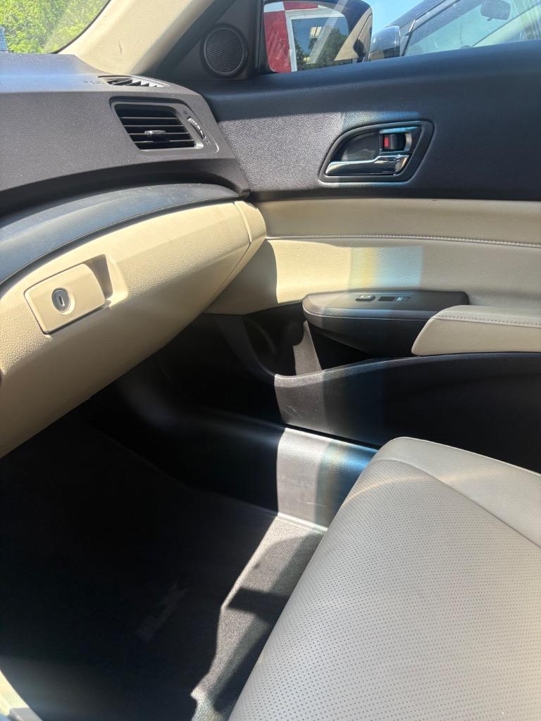 2014 Acura ILX