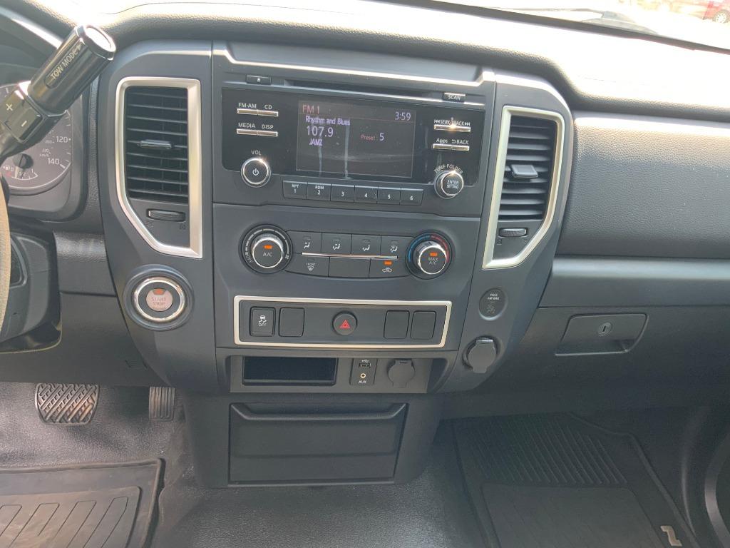2017 Nissan Titan