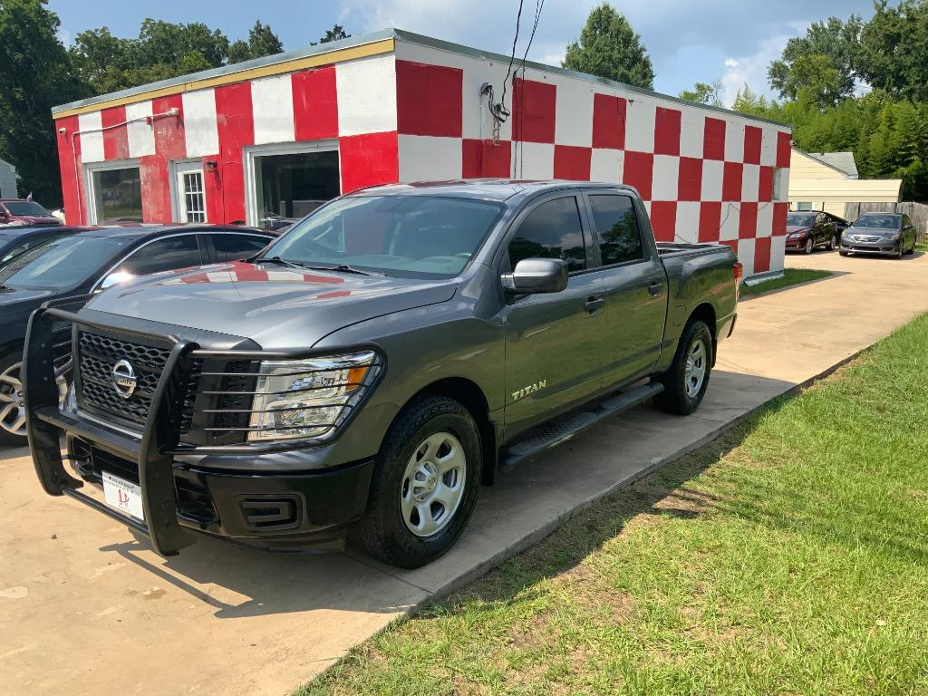 2017 Nissan Titan