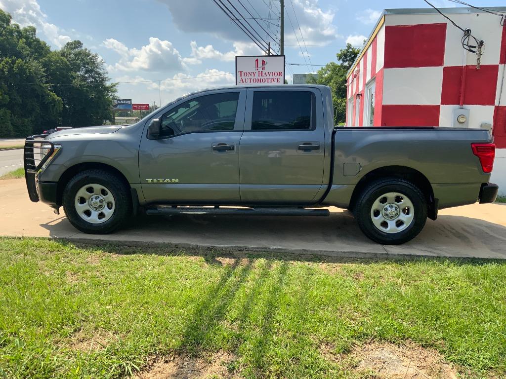 2017 Nissan Titan