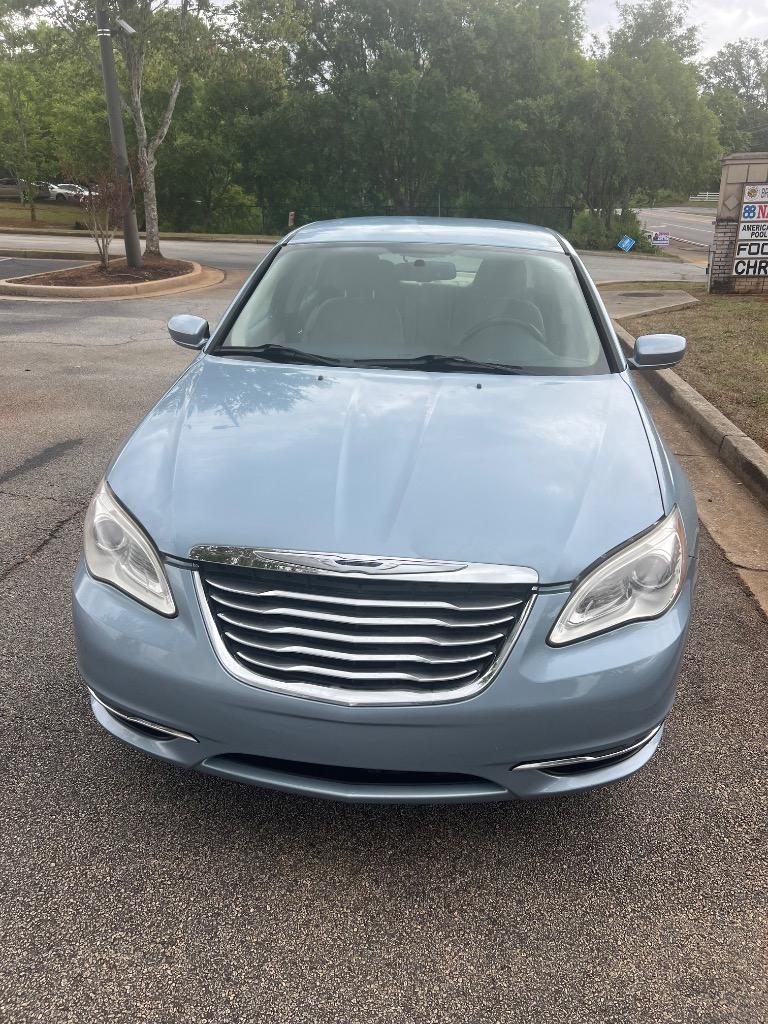2012 Chrysler 200 - $4,701