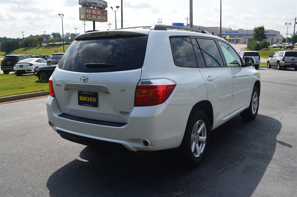 2009 Toyota Highlander - $12,950