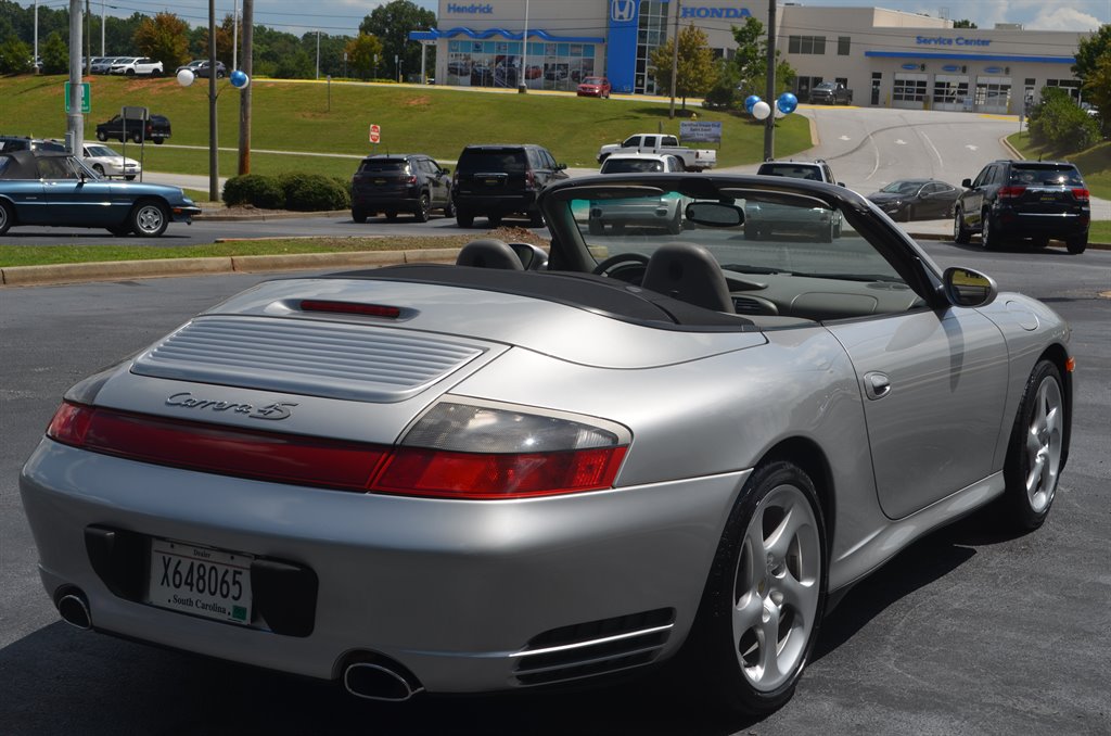 2004 Porsche 911 Carrera photo