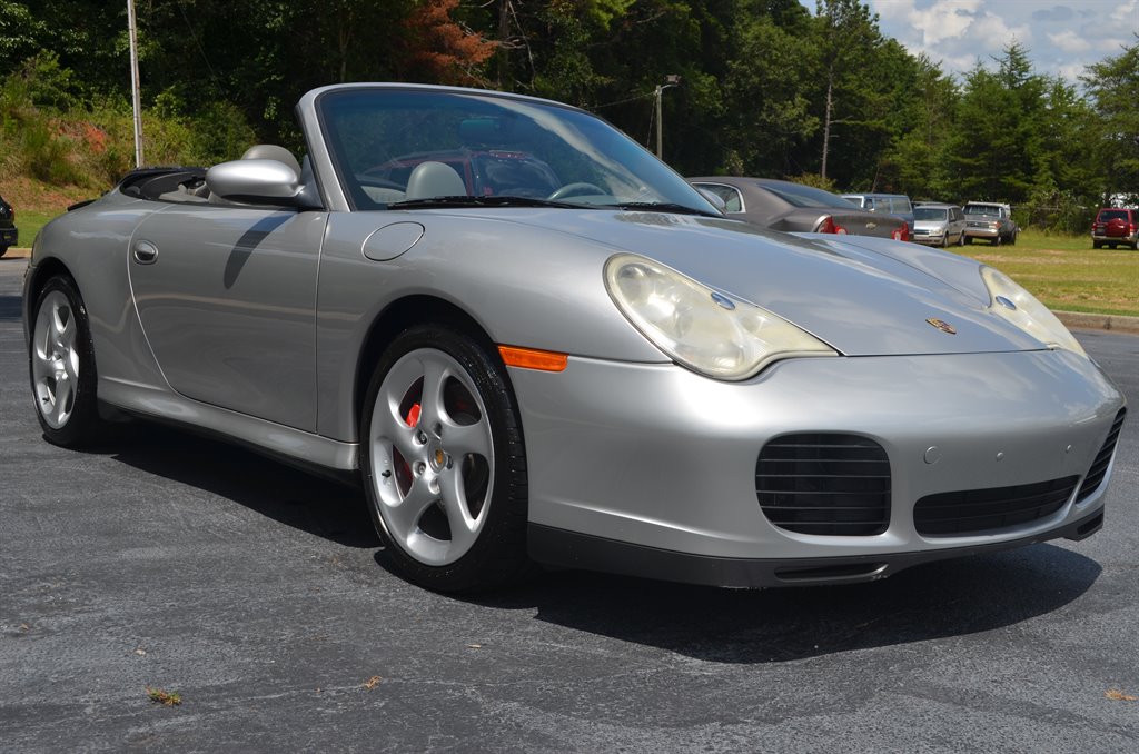 2004 Porsche 911 Carrera photo