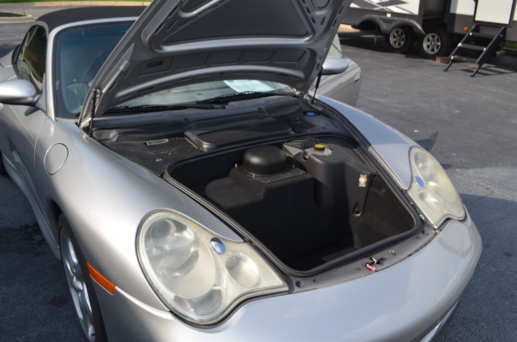 2004 Porsche 911 Carrera photo