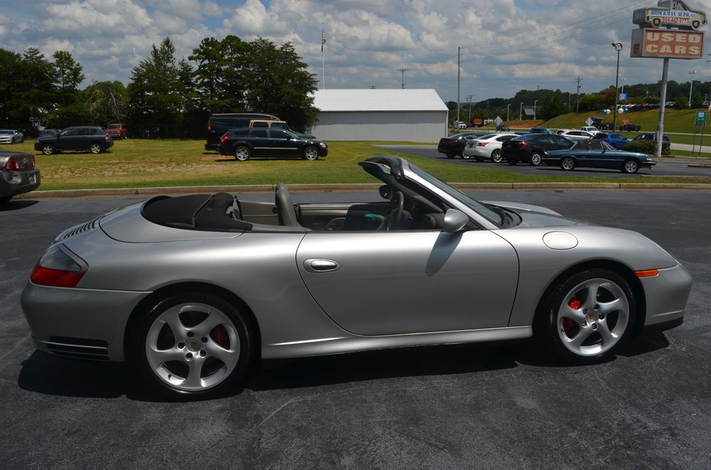 2004 Porsche 911 Carrera photo