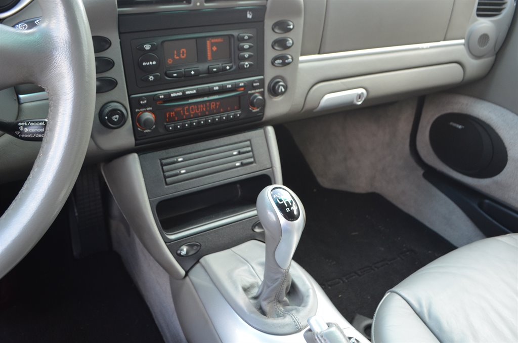 2004 Porsche 911 Carrera photo