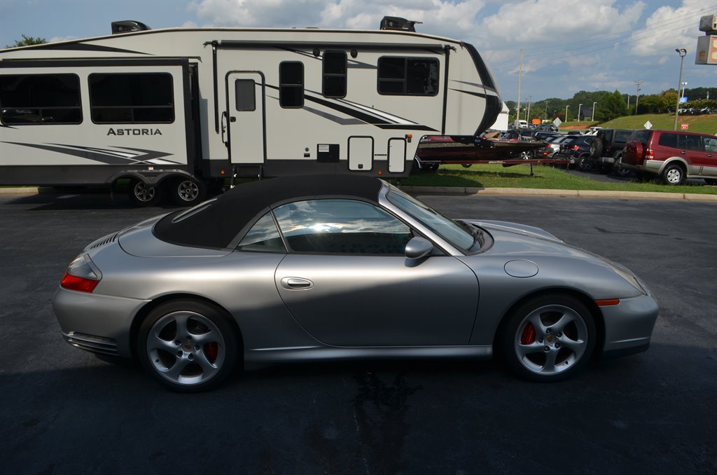 2004 Porsche 911 Carrera photo