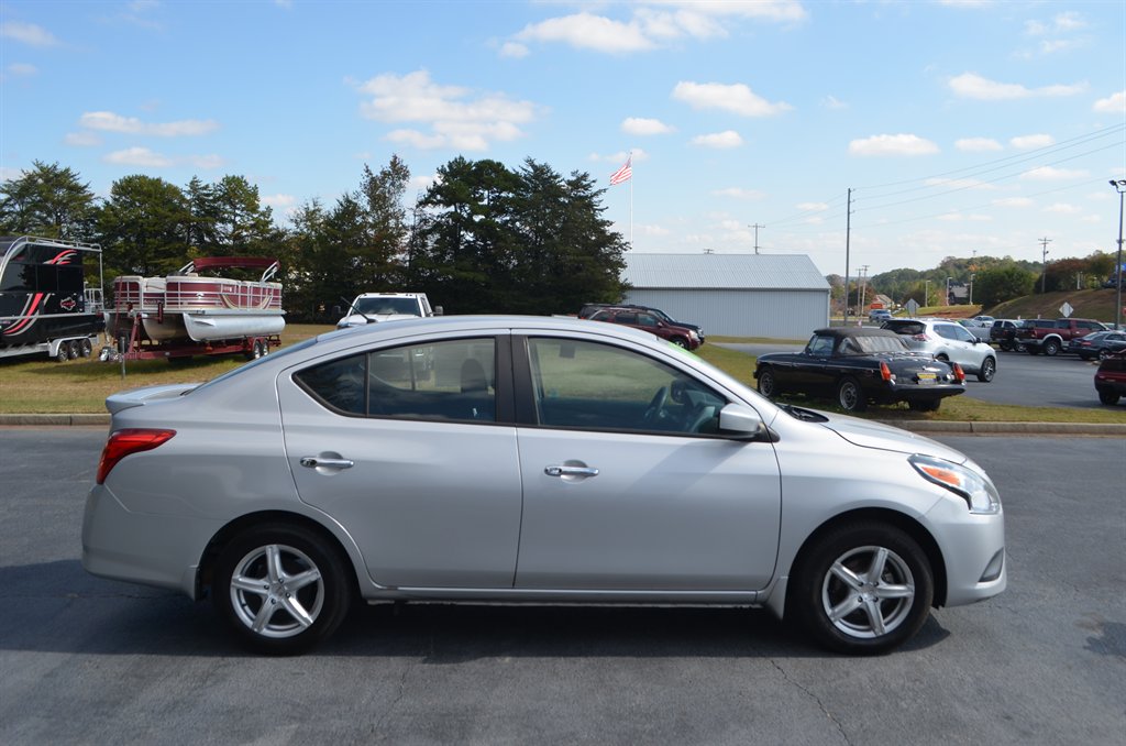 2019 Nissan Versa - $6,999