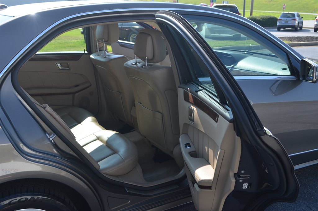 2012 Mercedes-Benz E-Class - $10,950