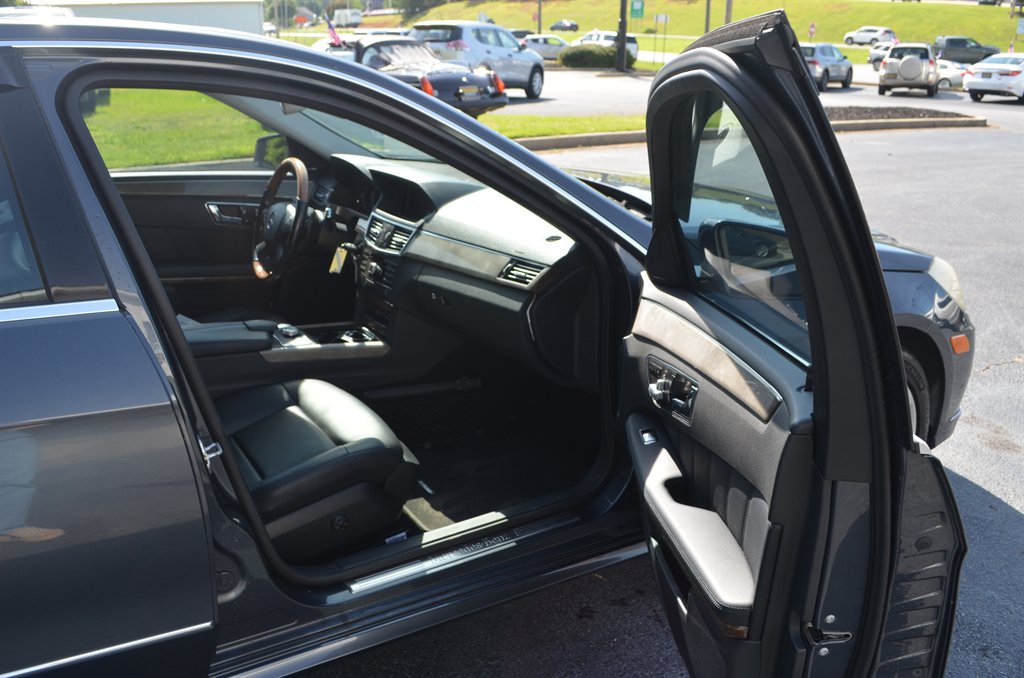 2010 Mercedes-Benz E-Class - $9,999