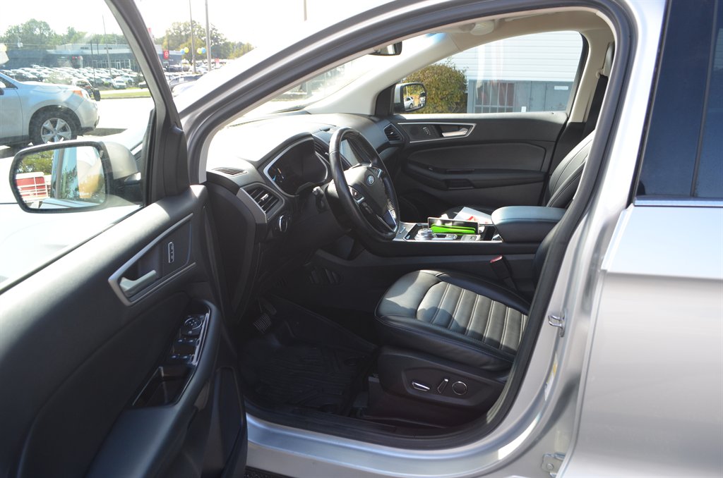 2019 Ford Edge - $14,950