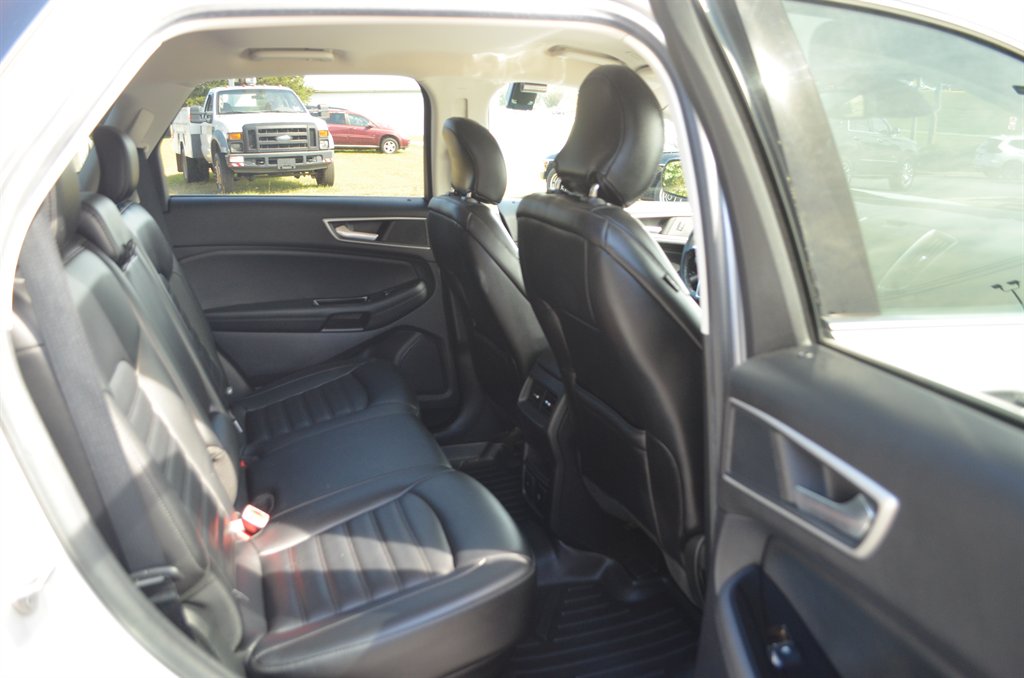 2019 Ford Edge - $14,950