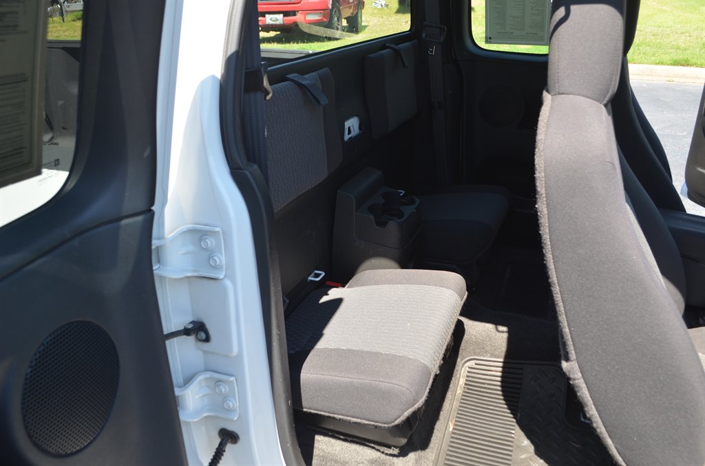 2012 Chevrolet Colorado - $7,995