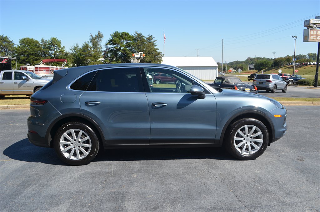 2019 Porsche Cayenne - $30,950