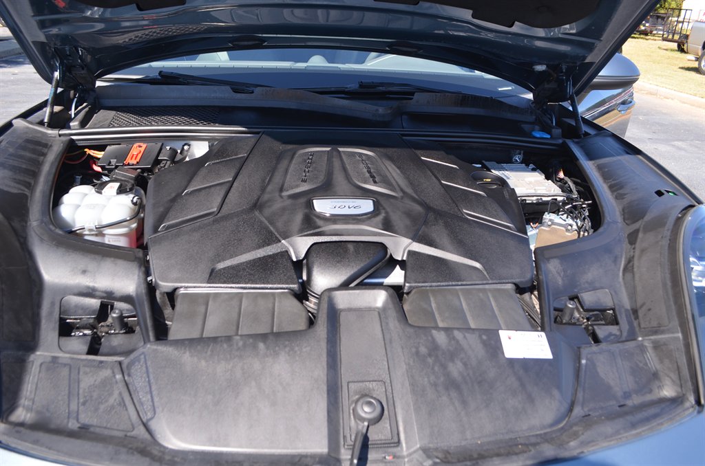 2019 Porsche Cayenne - $30,950