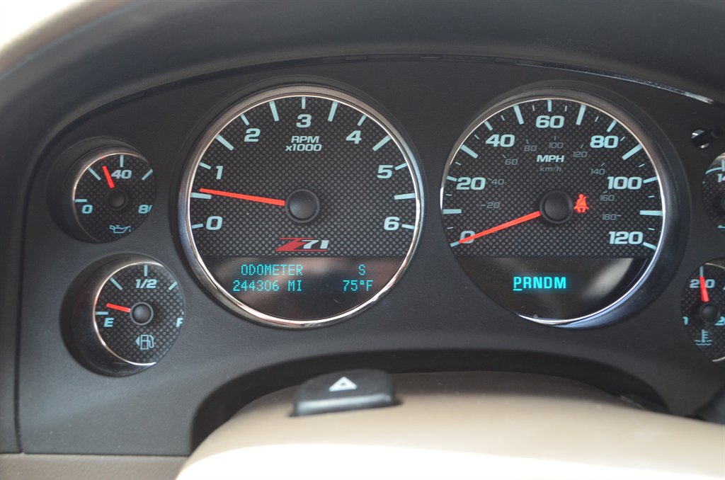 2013 Chevrolet Tahoe - $10,950