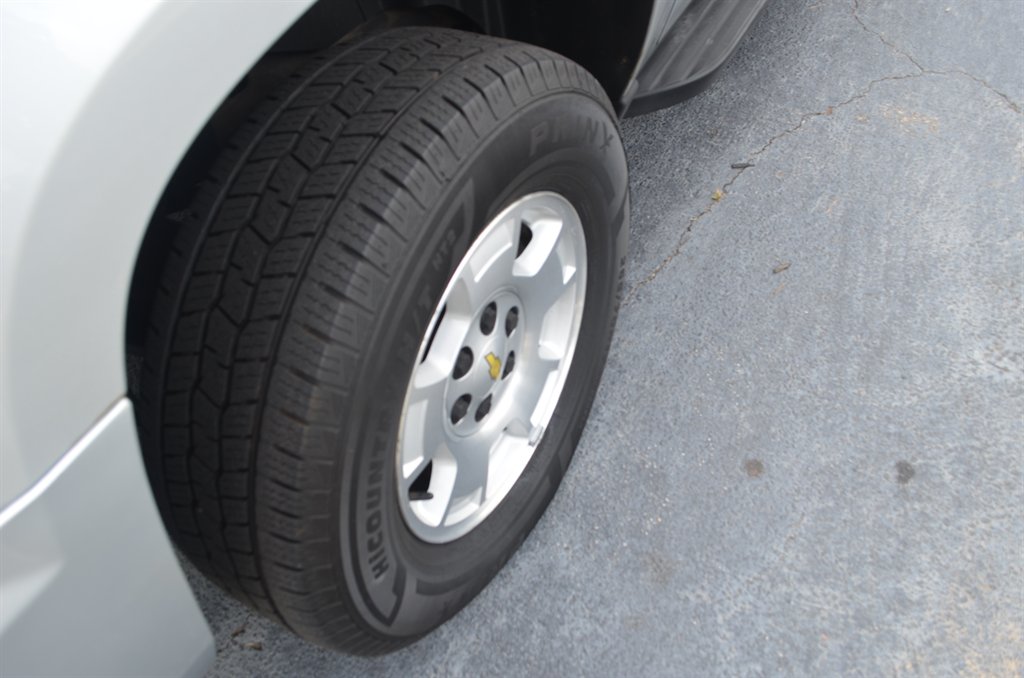 2013 Chevrolet Suburban - $14,999