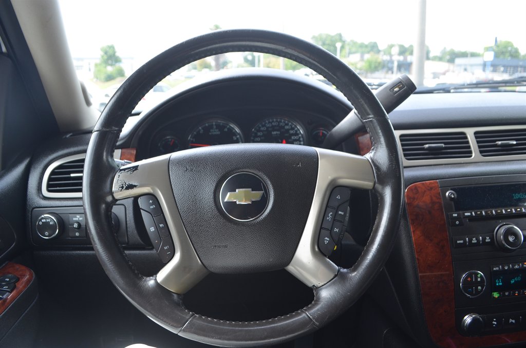 2013 Chevrolet Suburban - $14,999