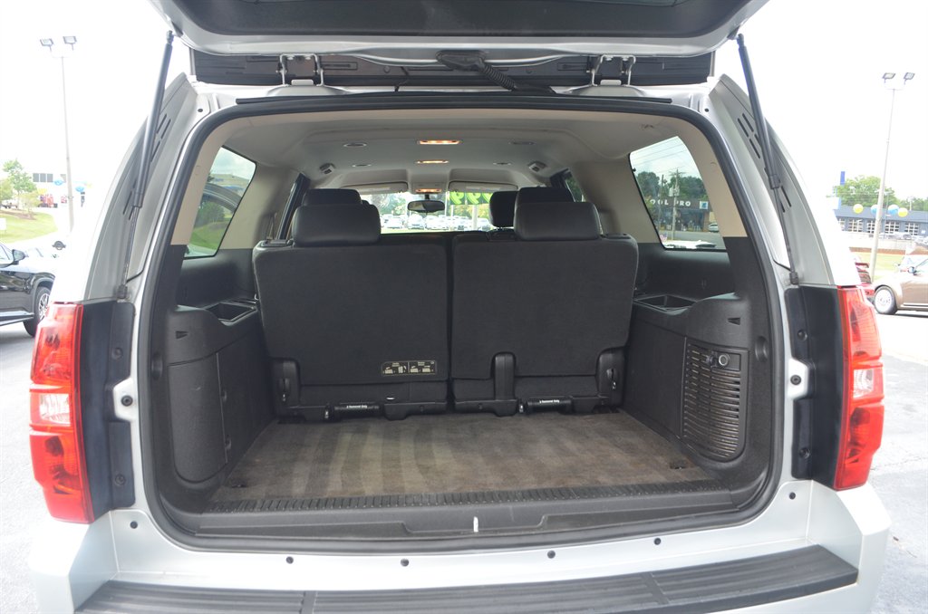 2013 Chevrolet Suburban - $14,999