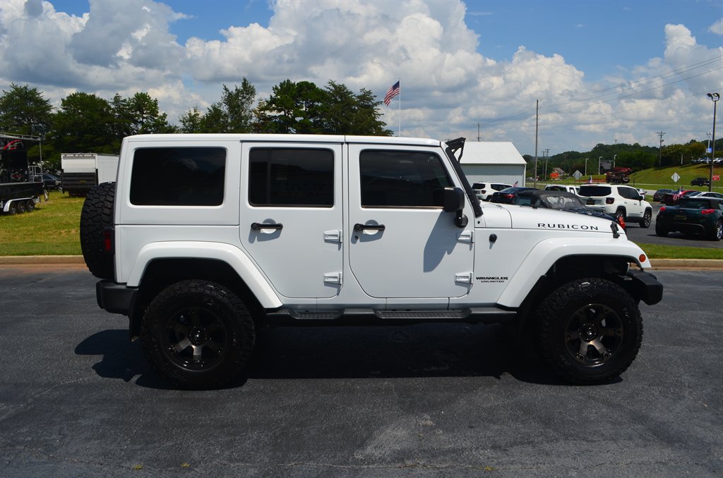 2014 Jeep Wrangler - $17,950