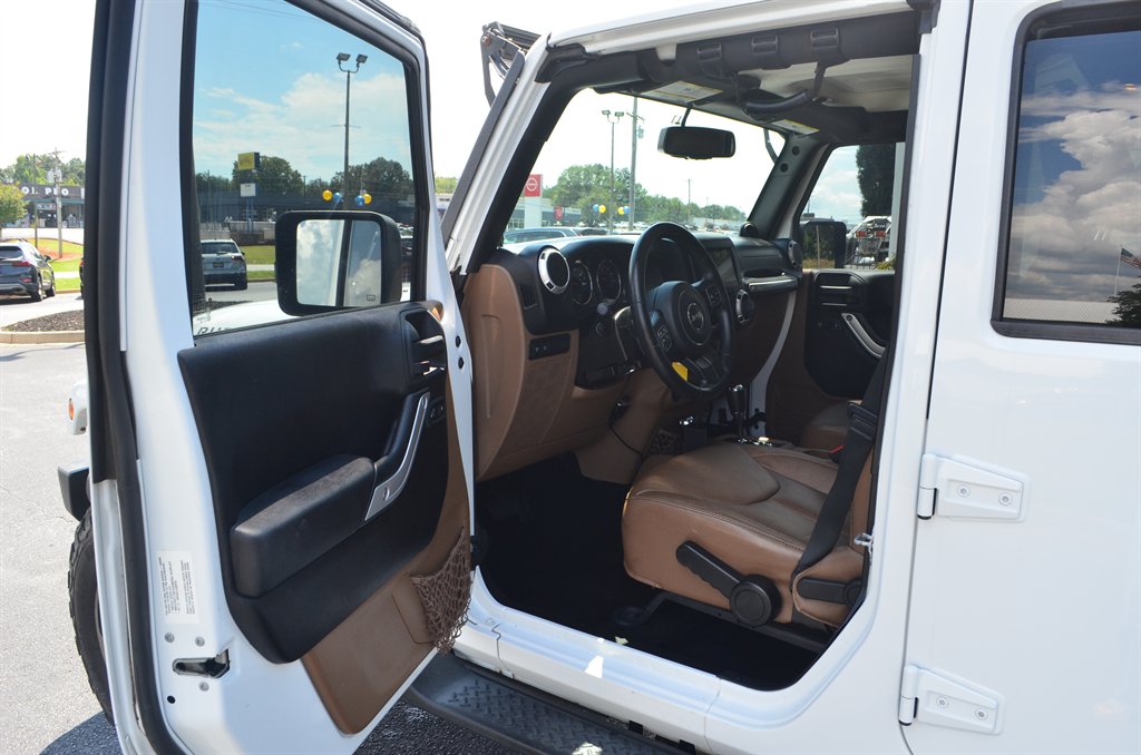 2014 Jeep Wrangler - $17,950