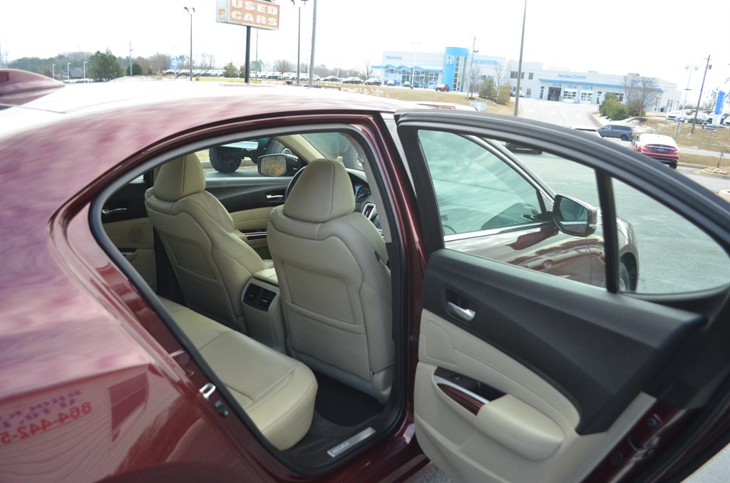 2015 Acura TLX Advance photo